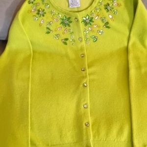 Crystal embellish  sweater pretty green sz med
